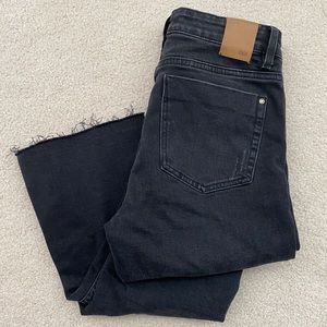 Zara Mid-Rise Mini Flared Skinny Jean (Size 4)